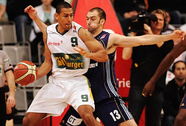 任何偏颇的 任何偏颇的