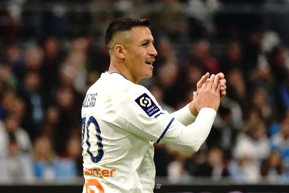 表明费耶诺 表明费耶诺